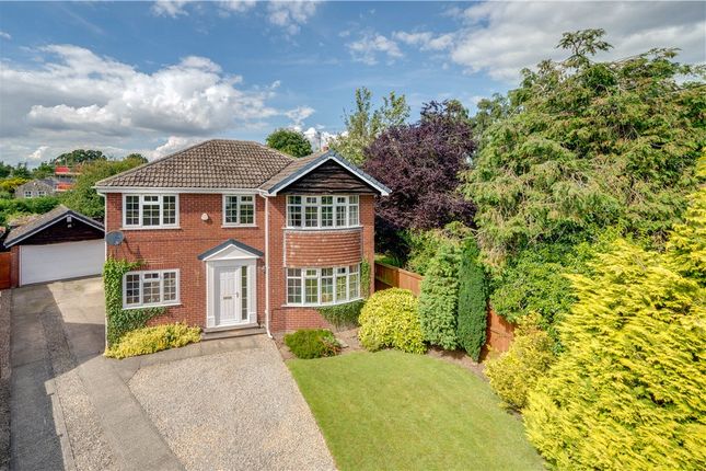 '8 Pinfold Close'