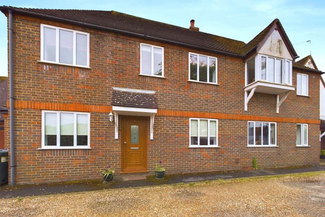 Thumbnail Semi-detached house to rent in Victoria Road, Marlow
