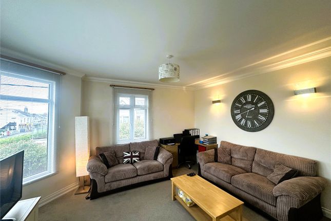 Flat 3, Morlaix House, St Austell photo 2