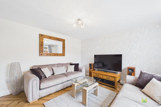 75, Glebelands, Shrewsbury photo 3