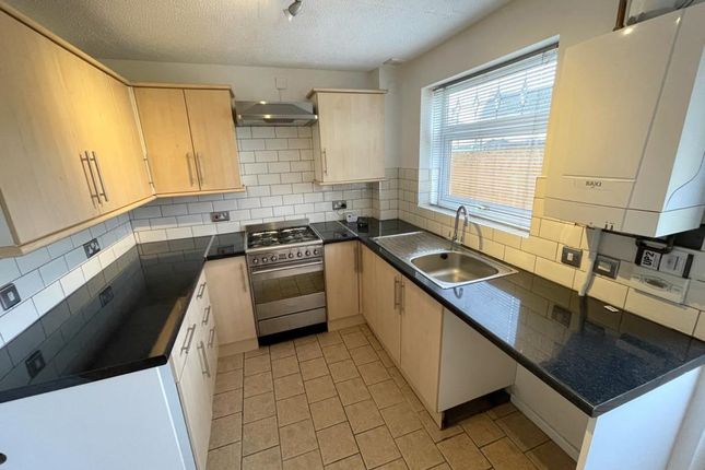 7 Ffordd Tollborth, Llansamlet photo 3