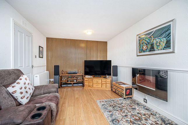 186, Redcraigs, Kirkcaldy photo 4