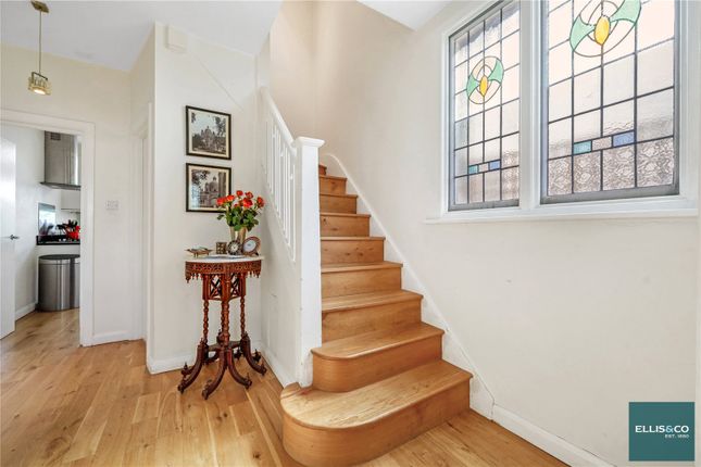 21, Wessex Gardens, Golders Green photo 4