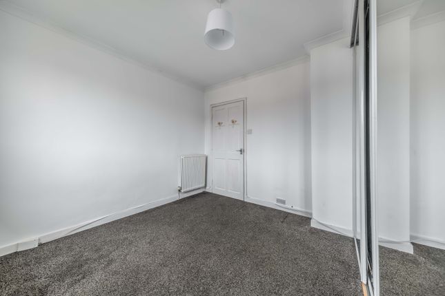 25 , Craigmount Road, Dundee photo 3