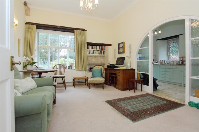 103, The Close, Salisbury photo 3