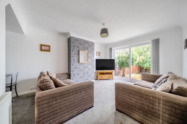 1, Rowland Road, Fareham photo 4