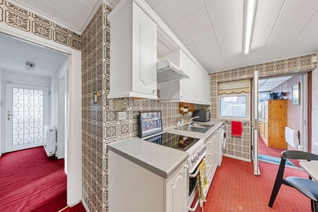 1 Wilmslow Crescent, Warrington photo 3