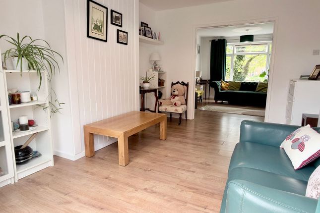 Hillend Road, Tewkesbury photo 4