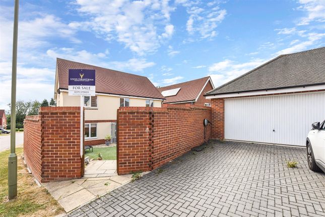 Detached house for sale in Henwood Grove, Clanfield, Waterlooville
