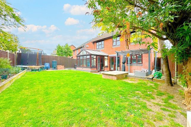 5, Martlet Close, Melksham photo 2