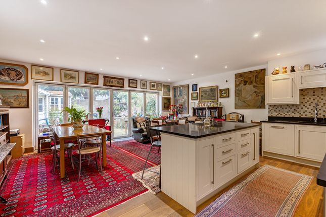 35, Field Lane, Teddington photo 2