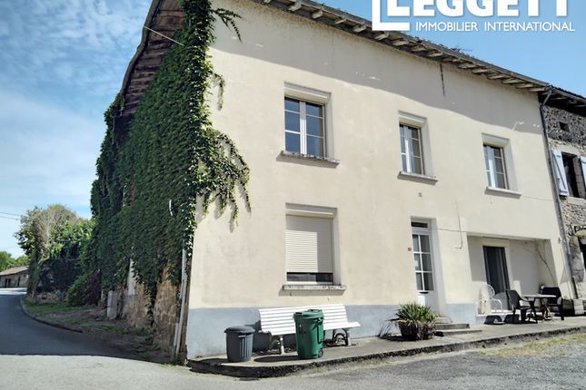 Thumbnail Villa for sale in Les Salles-Lavauguyon, Haute-Vienne, Nouvelle-Aquitaine