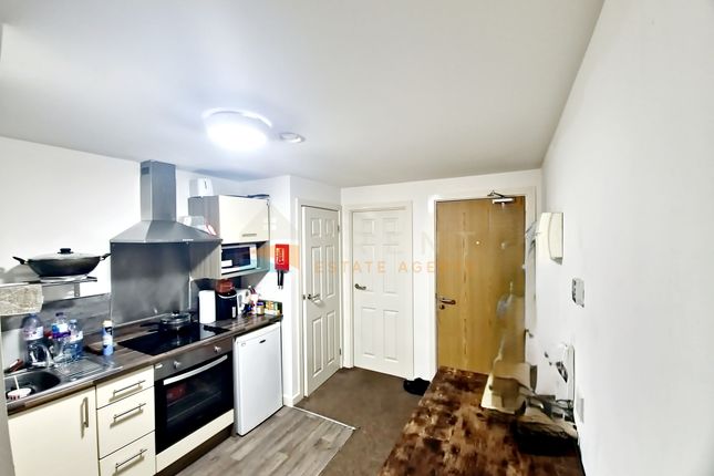 Flat 506, Nottingham photo 5