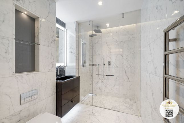 Flat for sale in Apartment, Belvedere Road, London