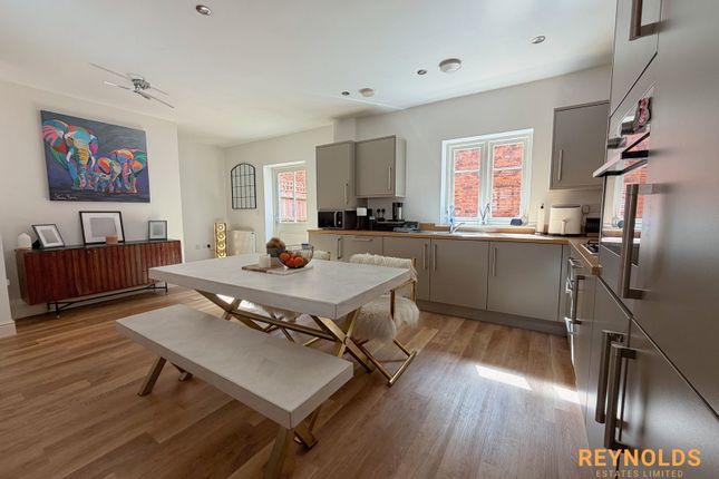 19 Hilder Street, West Malling photo 3