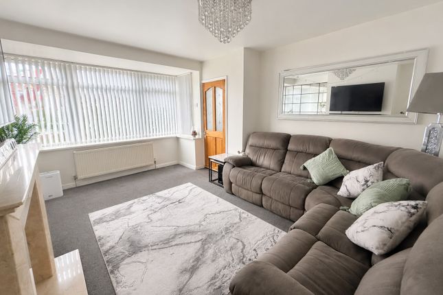 8, Pasture Close, Bradford photo 5