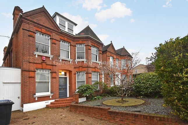 Thumbnail Property for sale in Queens Gardens, London