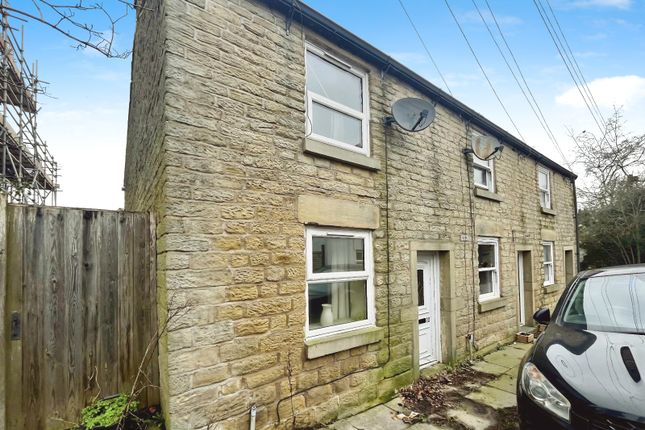 2-bed house on 10, Back Lane, Hyde, £95,000