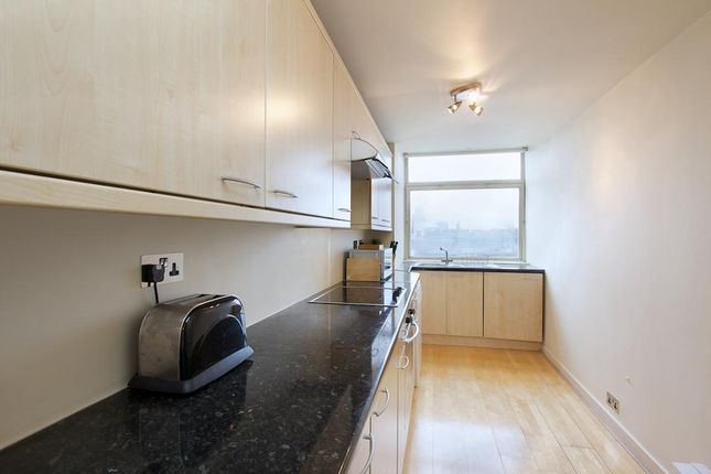 Flat to rent in Holbein Place, London