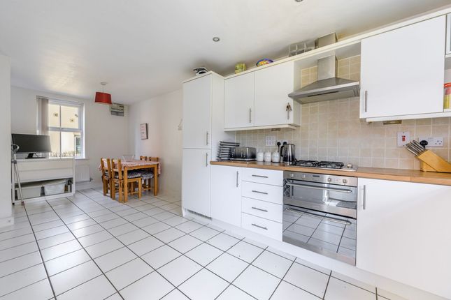 6 Ross Walk, Thetford photo 2