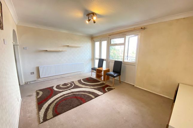 94, Rundells, HARLOW photo 4