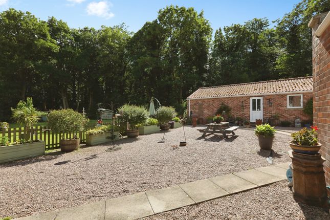 2, The Bungalows, Lamb Lane, Worksop photo 4
