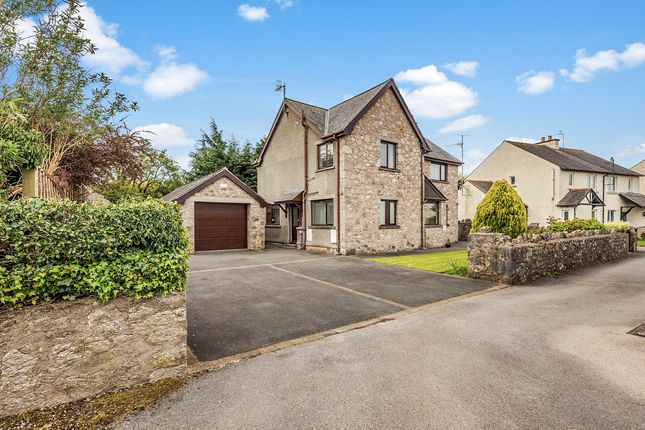 Detached house for sale in Stoneleigh Court, Silverdale