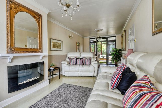 76, Bucklands End Lane, Birmingham photo 4