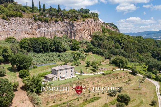 Villa for sale in Orvieto, Umbria, Italy
