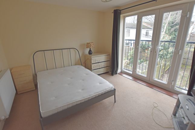 End terrace house to rent in Marmion Road, Nottingham