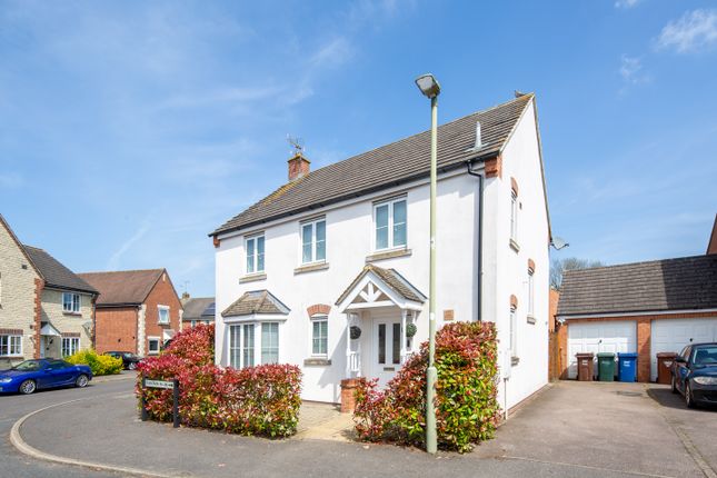 Thumbnail Detached house for sale in Corncrake Way, Bicester