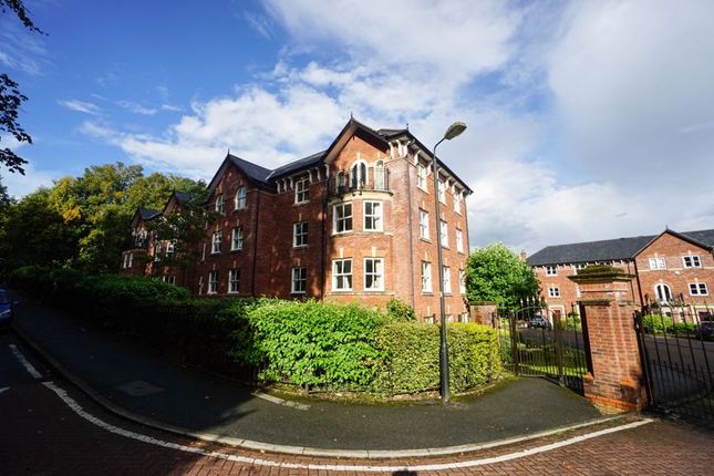 Thumbnail Flat to rent in Greenmount Close, Bolton