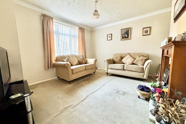 6, Highfield Place, Castleford photo 3