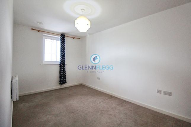69, The Junction, Slough photo 4