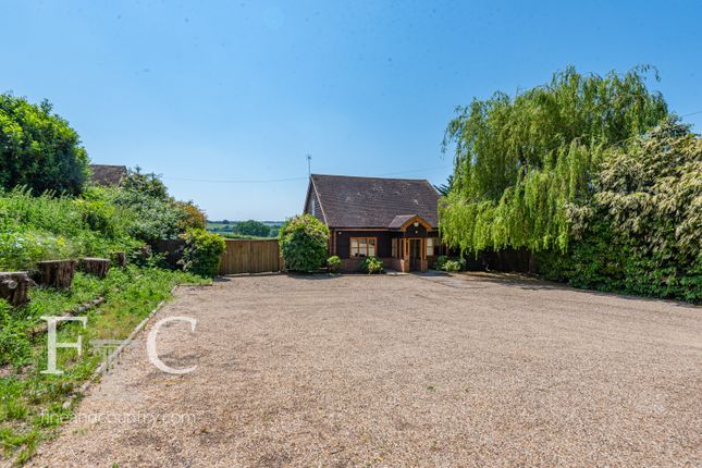 Country house for sale in Hamlet Hill, Roydon, Essex