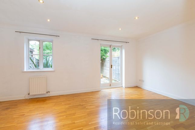 32 Lancastria Mews, Maidenhead photo 3