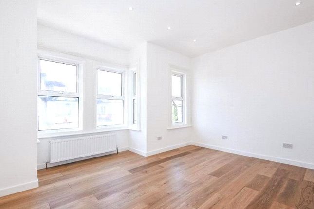 Flat 2, 68, Vaughan Road, Harrow photo 3