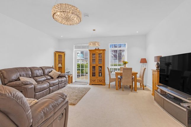 26, Hurricane Way, Folkestone photo 4
