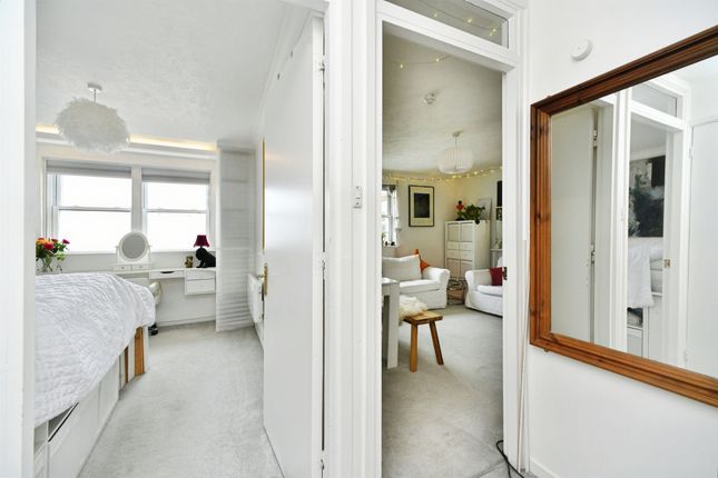 31, Cavendish Court, St. Georges Road, Brighton photo 4