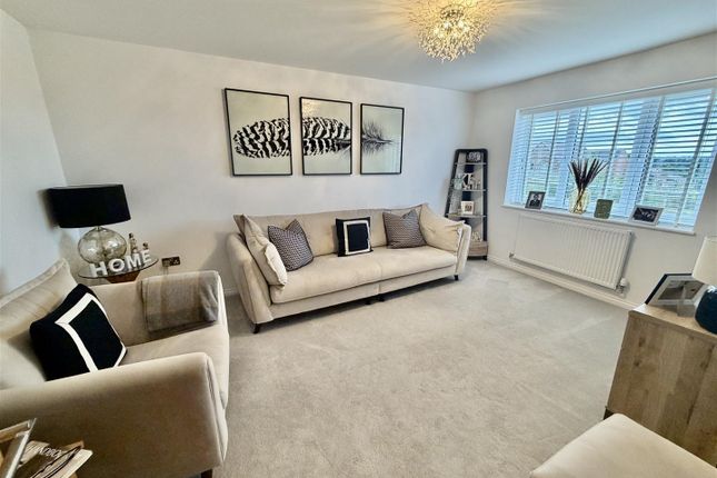 19, Ellis Close, Houghton-Le-Spring photo 2