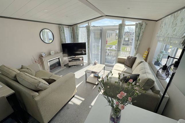 Highfield, Leisure Lodge Park, Hambleton photo 4