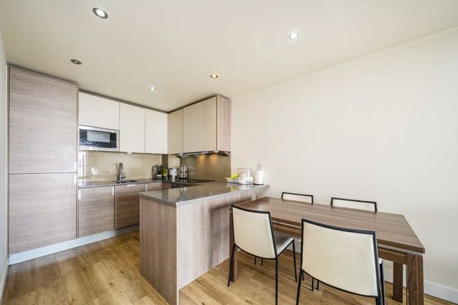 Flat 51, Claremont House, 14, Aerodrome Road, London photo 2