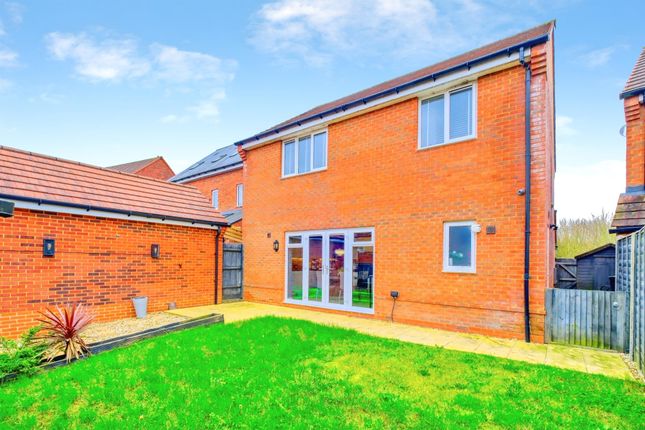 16, Witan Drive, Salisbury photo 2