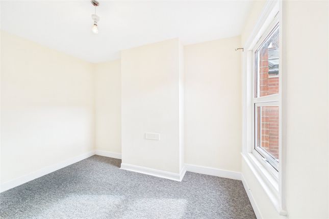 34, Norfolk Road, Berkshire photo 4