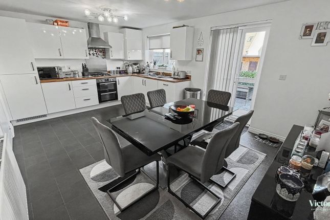 31, Bugle Place, Newton Abbot photo 2