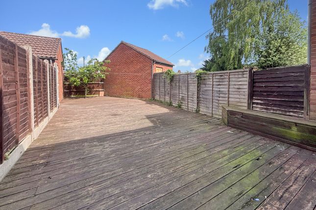 51B,, Downs Road, Slough photo 3