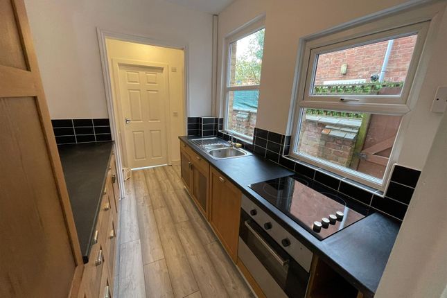 132, Bolingbroke Road, Coventry photo 4