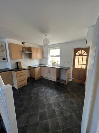 Thumbnail Terraced house to rent in Clarendon Road, Dover