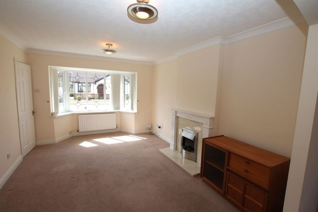 Guildford Close, Beverley photo 4