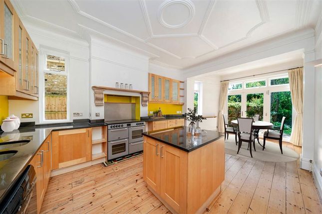 17, The Crescent, London photo 2
